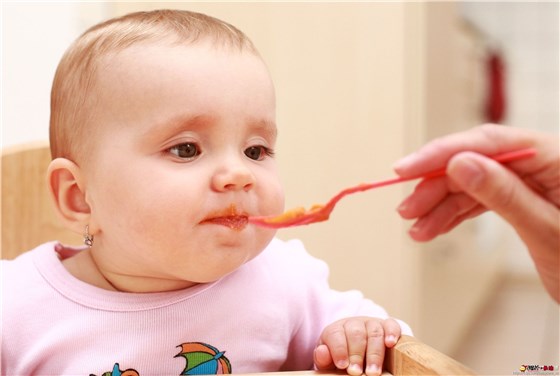 婴幼儿辅食